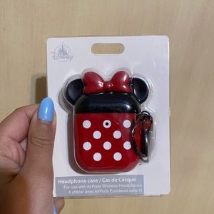 Brand New Minnie Mouse Airpod Case from Disney!